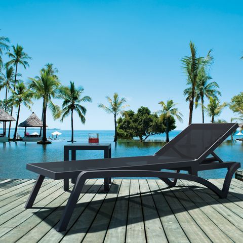 A Guide to Choosing Your Sunlounger
