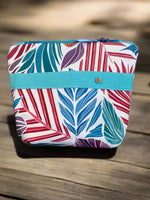 DRIFTING LEAVES Cosmetic Bag